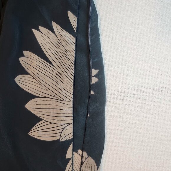 Anthropologie Odille Silk Floral Blouse Size 8 - Picture 4 of 8